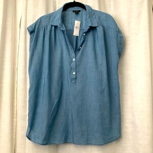 Ann Taylor Light Denim Blue button up short sleeve Blouse sz S NWT